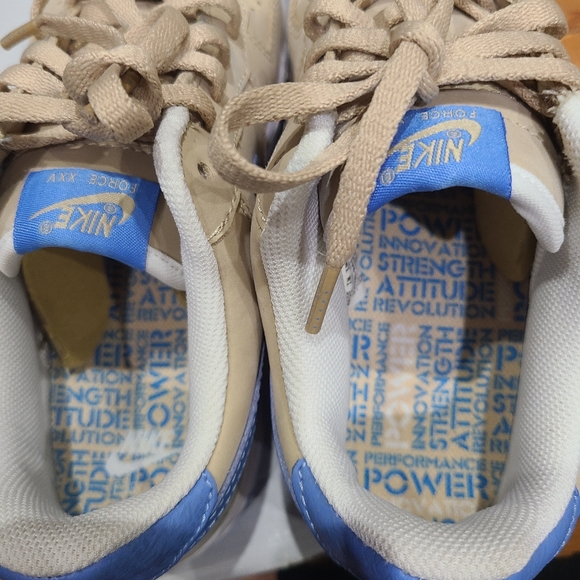 Nike Air Force 1 - Picture 7 of 8